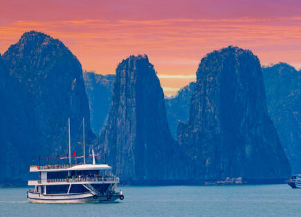 Vietnam tours Halong Bay