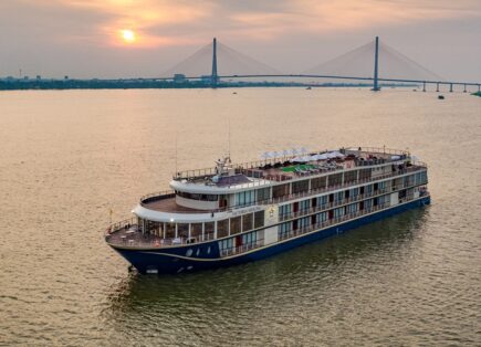 Magical Mekong RV Victoria Mekong