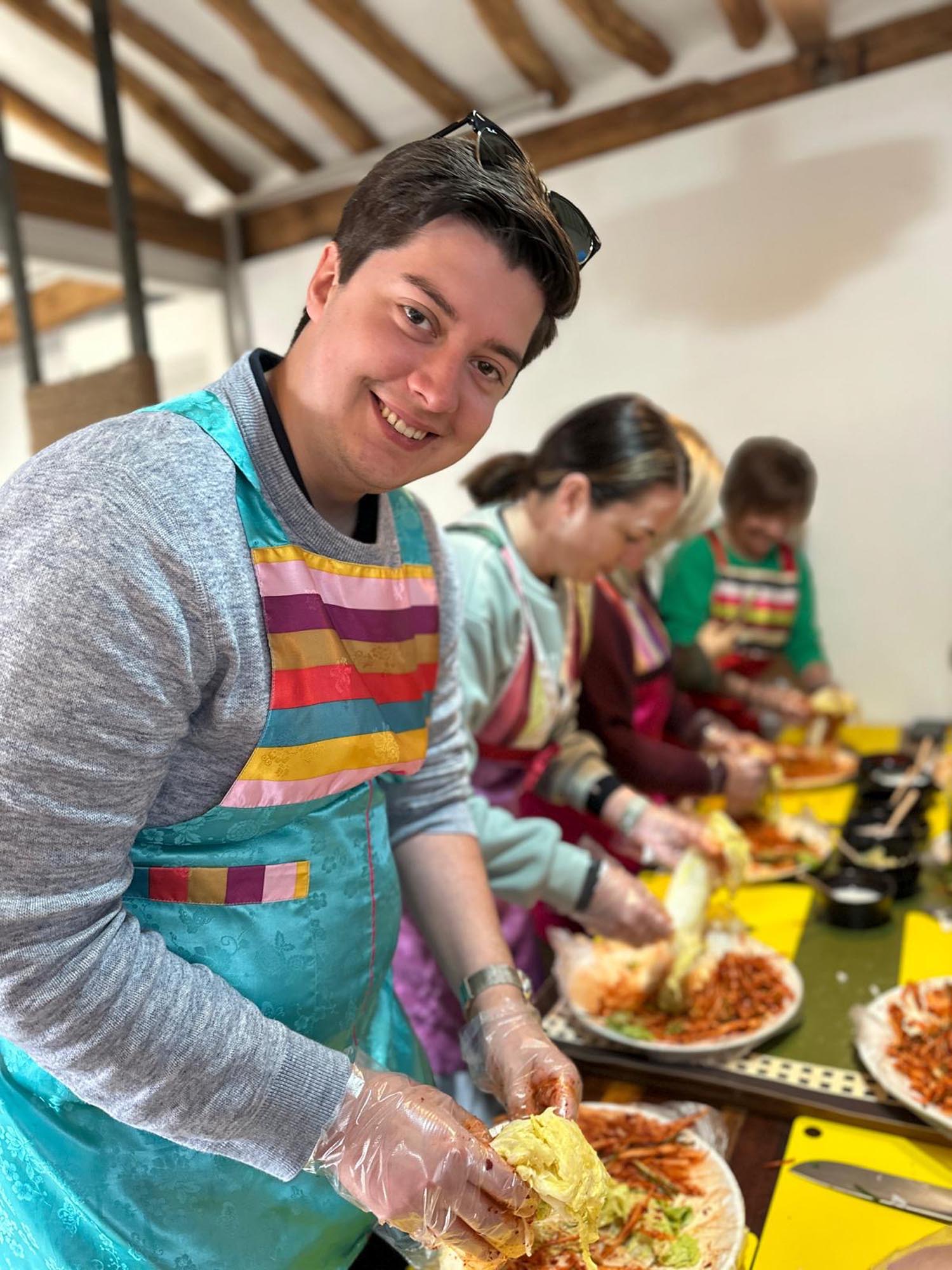 0fdbd40b ab01 478d bc5a be93562ef7dd 2